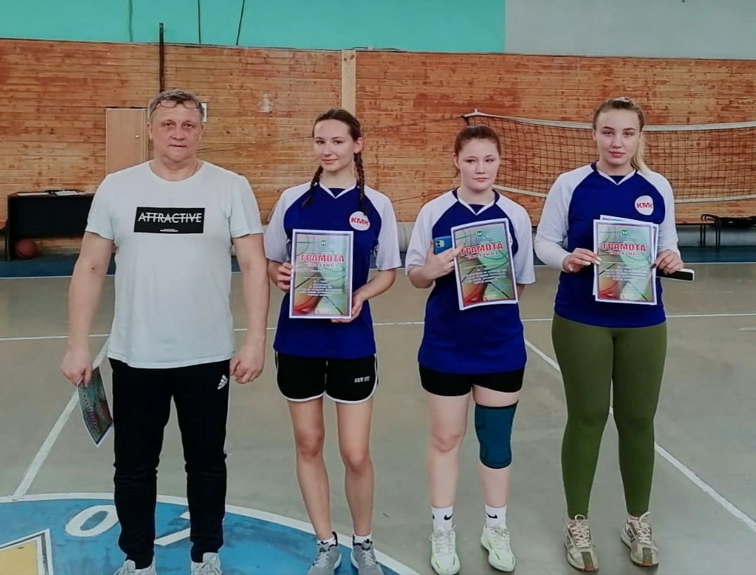 Студенты колледжей Кинешмы приняли участие соревнованиях по баскетболу 3×3