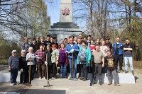 В сквере микрорайона фабрики №2 состоялся большой субботник