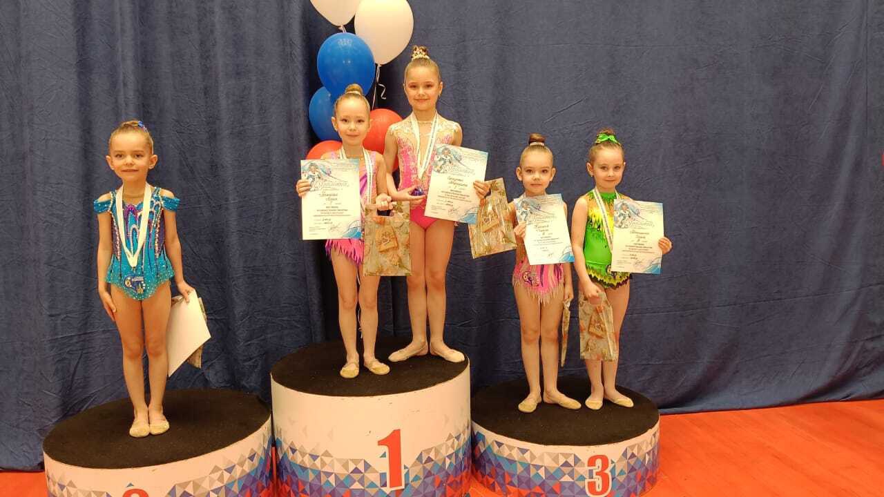 Кинешемские гимнастки завоевали награды на межрегиональном турнире