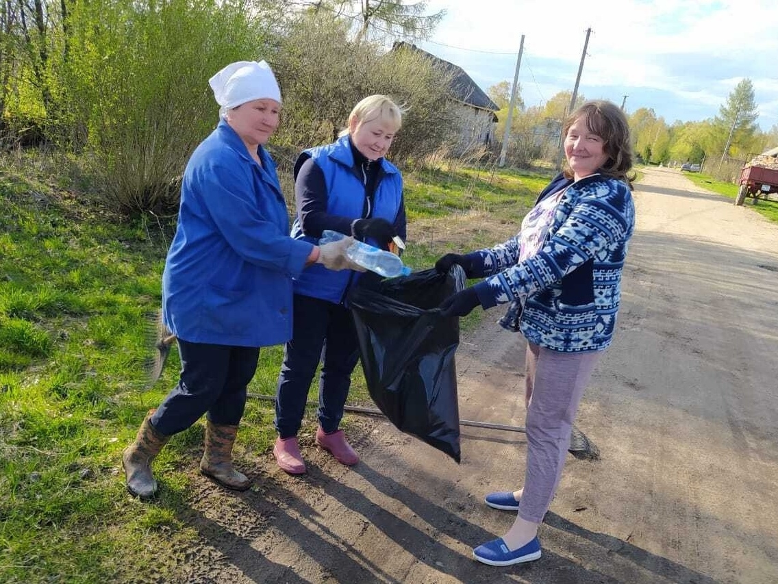 В сельских поселениях Кинешемского района продолжаются субботники