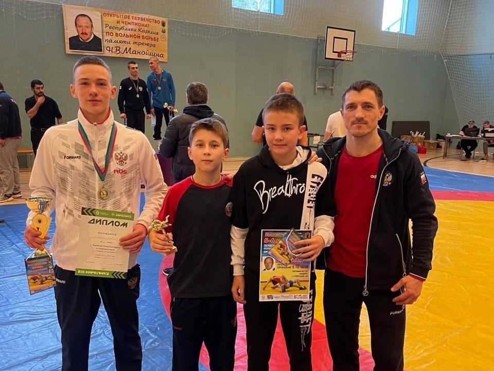 Кинешемцы стали победителями на Первенстве Республики Карелия по вольной борьбе