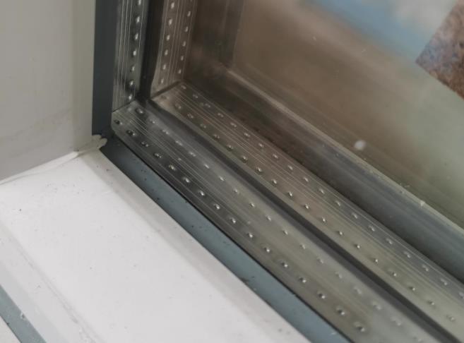 Пластиковые витражные окна в интерьере: как подчеркнуть стиль дома