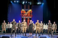 Общим исполнением «Дня победы» завершился большой концерт в Кинешемском театре