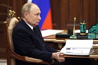 Видеокадры рабочей встречи Владимира Путина со Станиславом Воскресенским