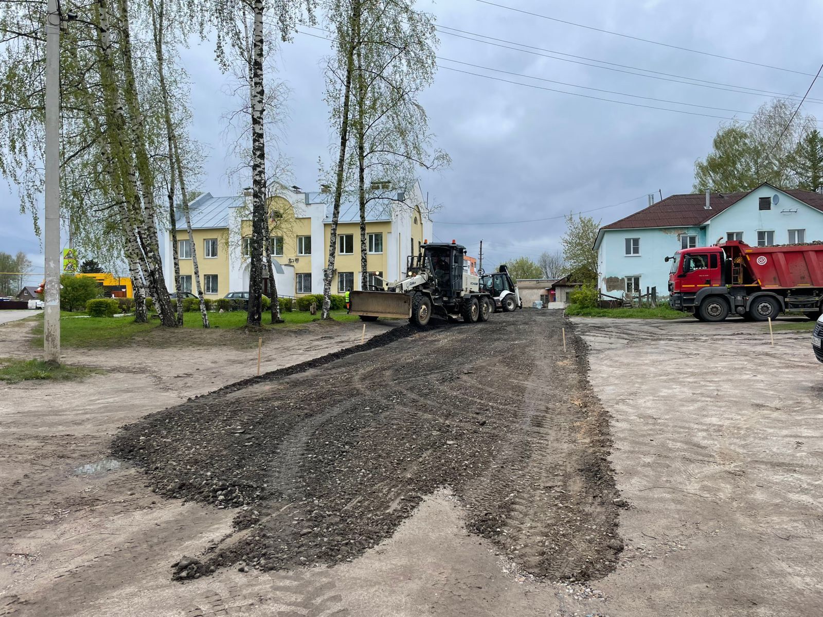 В Наволоках ремонтируют дорогу между улицами Ульянова и Энгельса