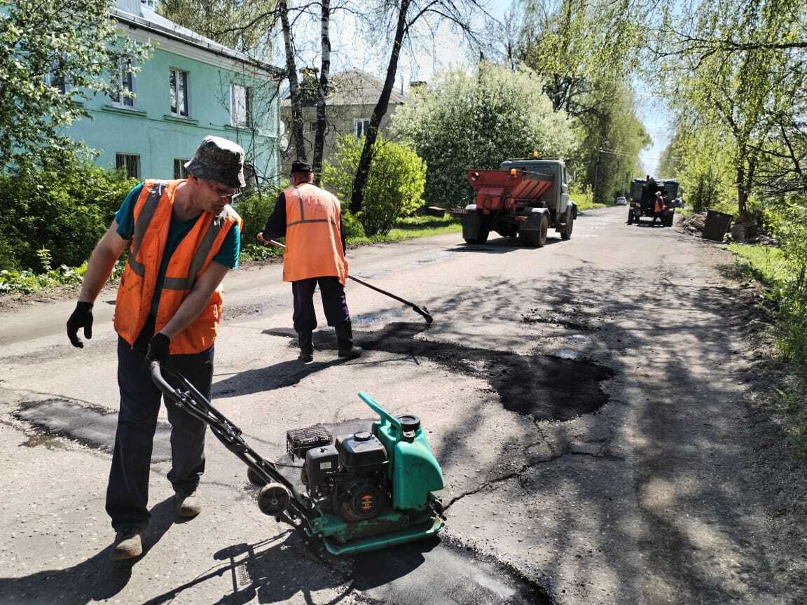 На улице Пирогова выполнили ямочный ремонт дороги