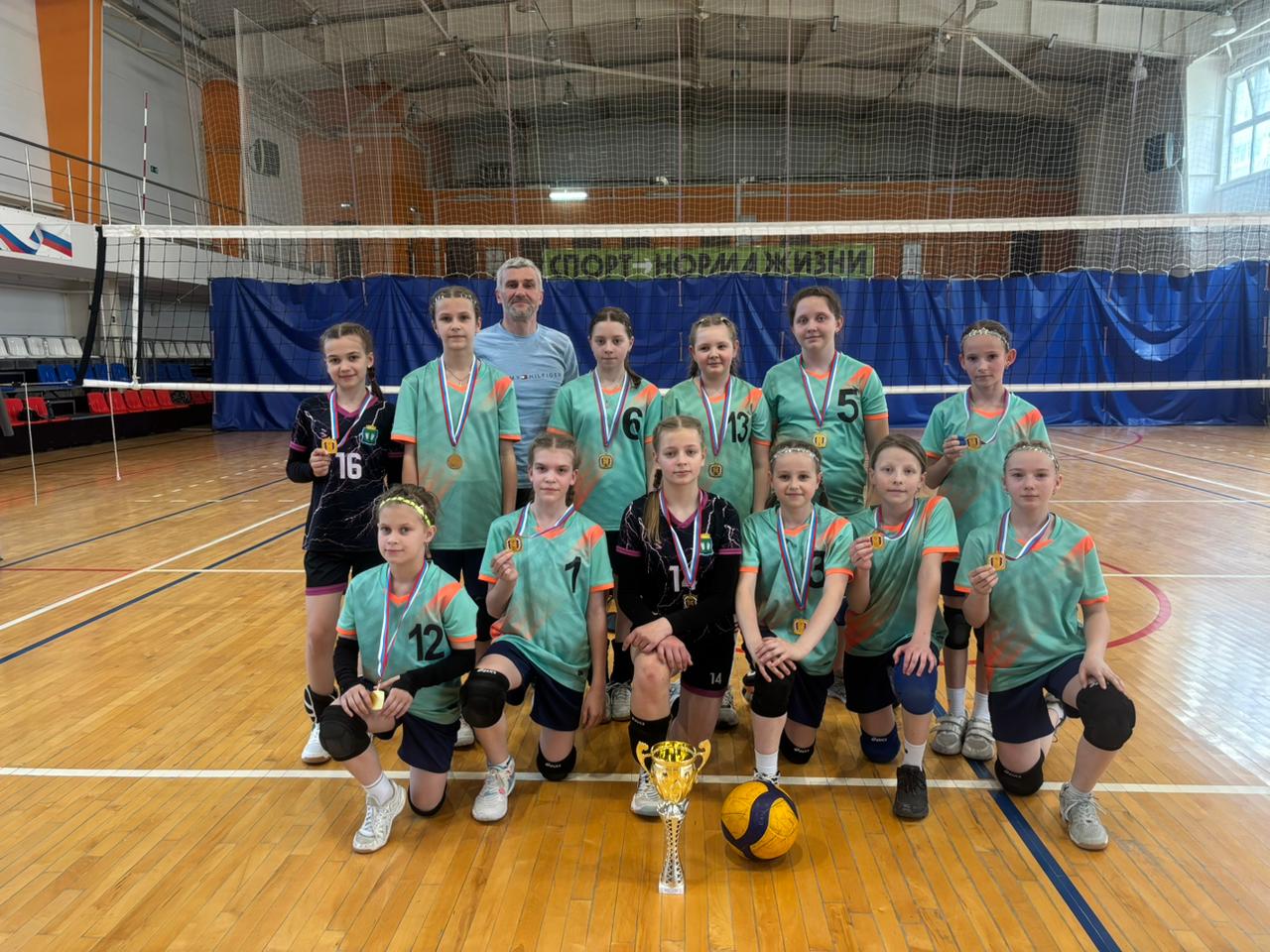 Кинешемские волейболистки выиграли турнир в Коврове