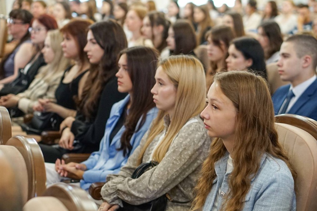 Увеличился размер пособия по беременности и родам для студенток