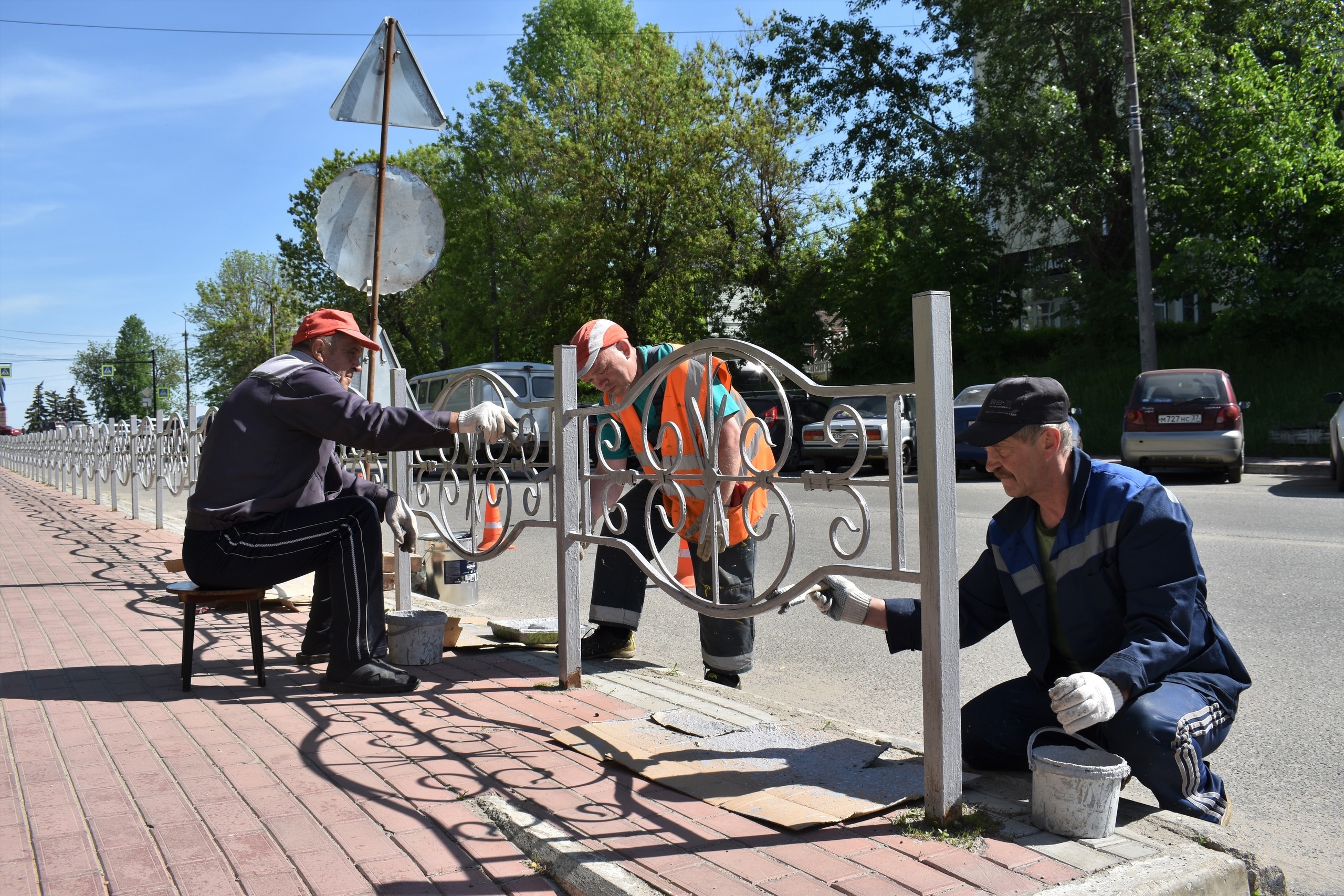 УГХ продолжает работы по уборке Кинешмы