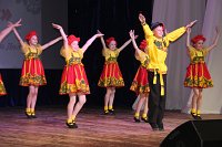 В клубе «Октябрь» прошел большой отчетный концерт творческих коллективов