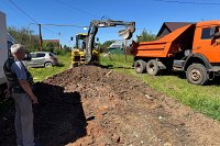 В Наволоках ремонтируют дорогу на улице 9 января