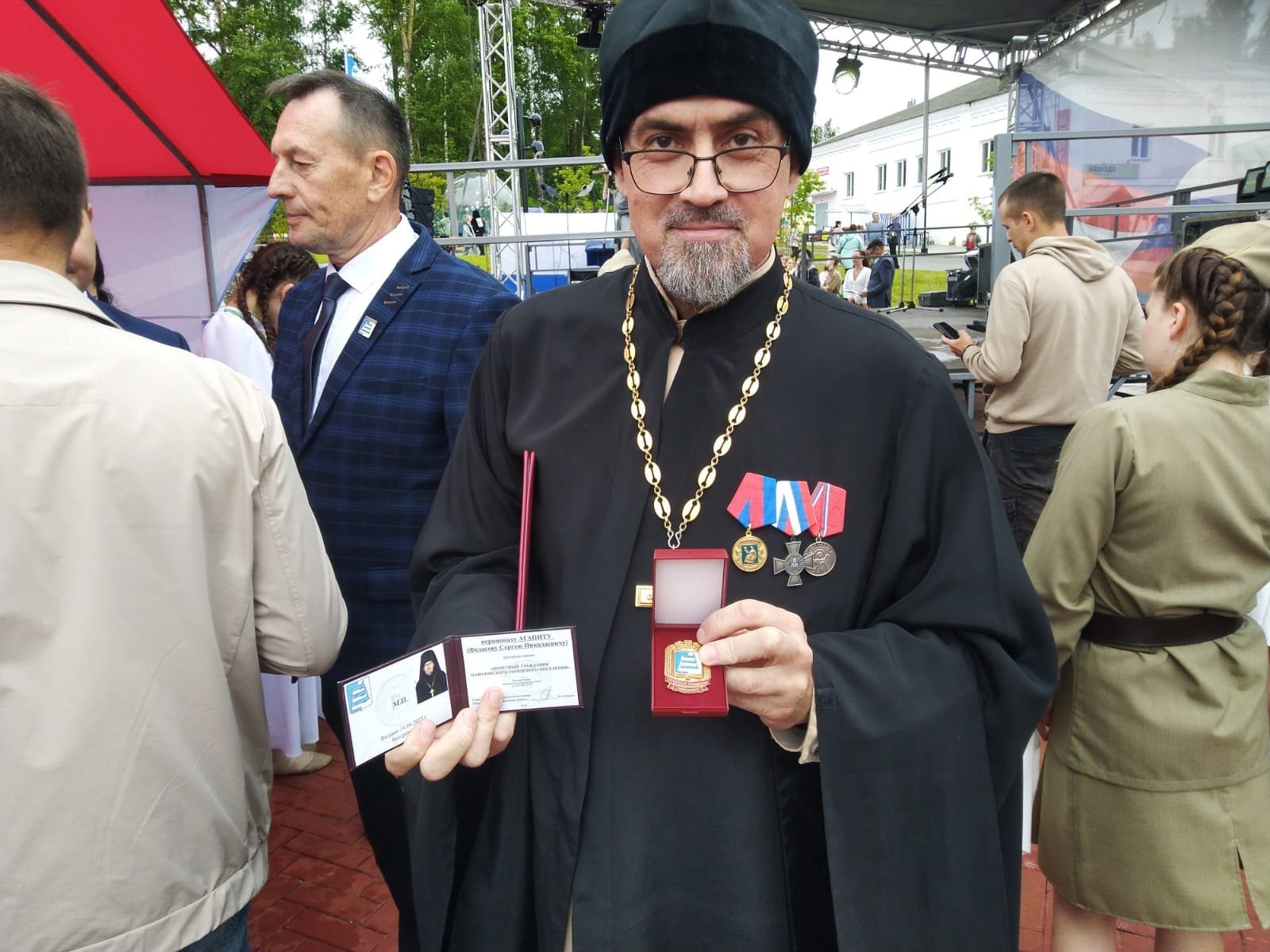 Иеромонах Агапит избран почетным гражданином Наволок