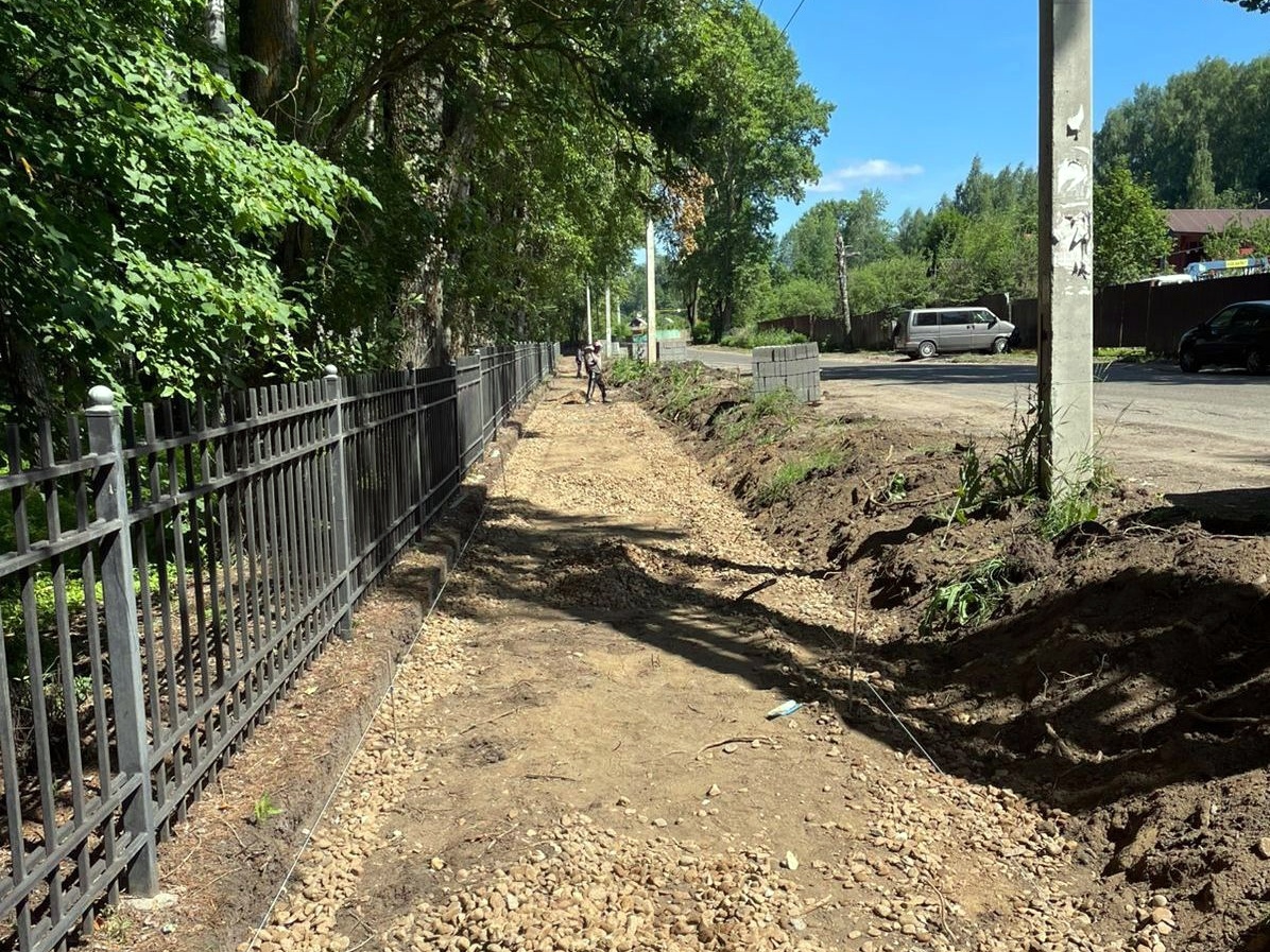 В Наволоках продолжается благоустройство парка отдыха Комсомольский