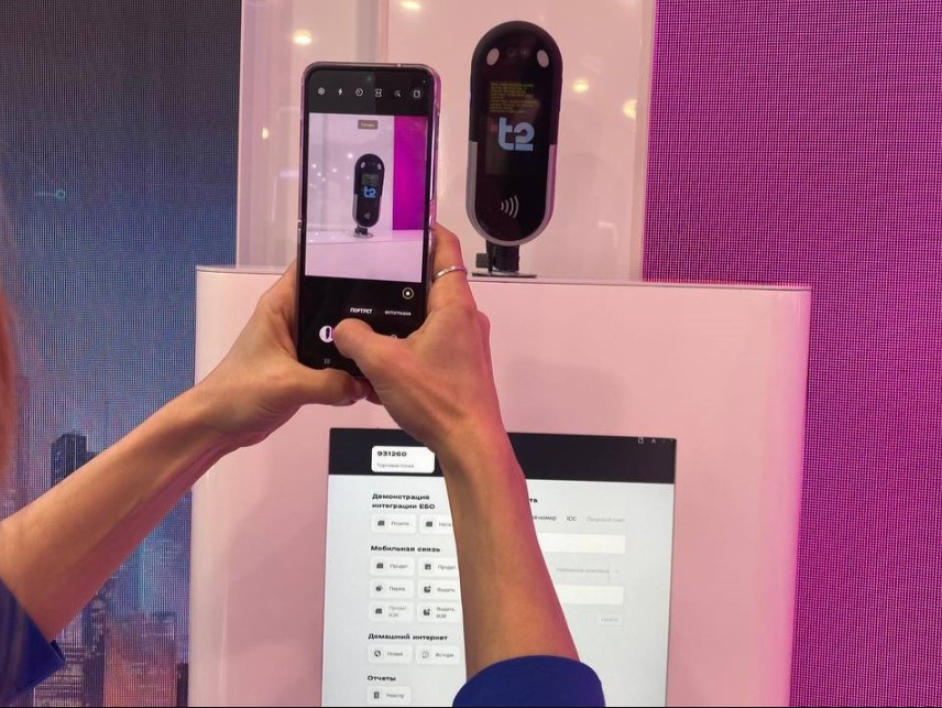 Гости РФ и туристы смогут купить SIM после общения с биотерминалом