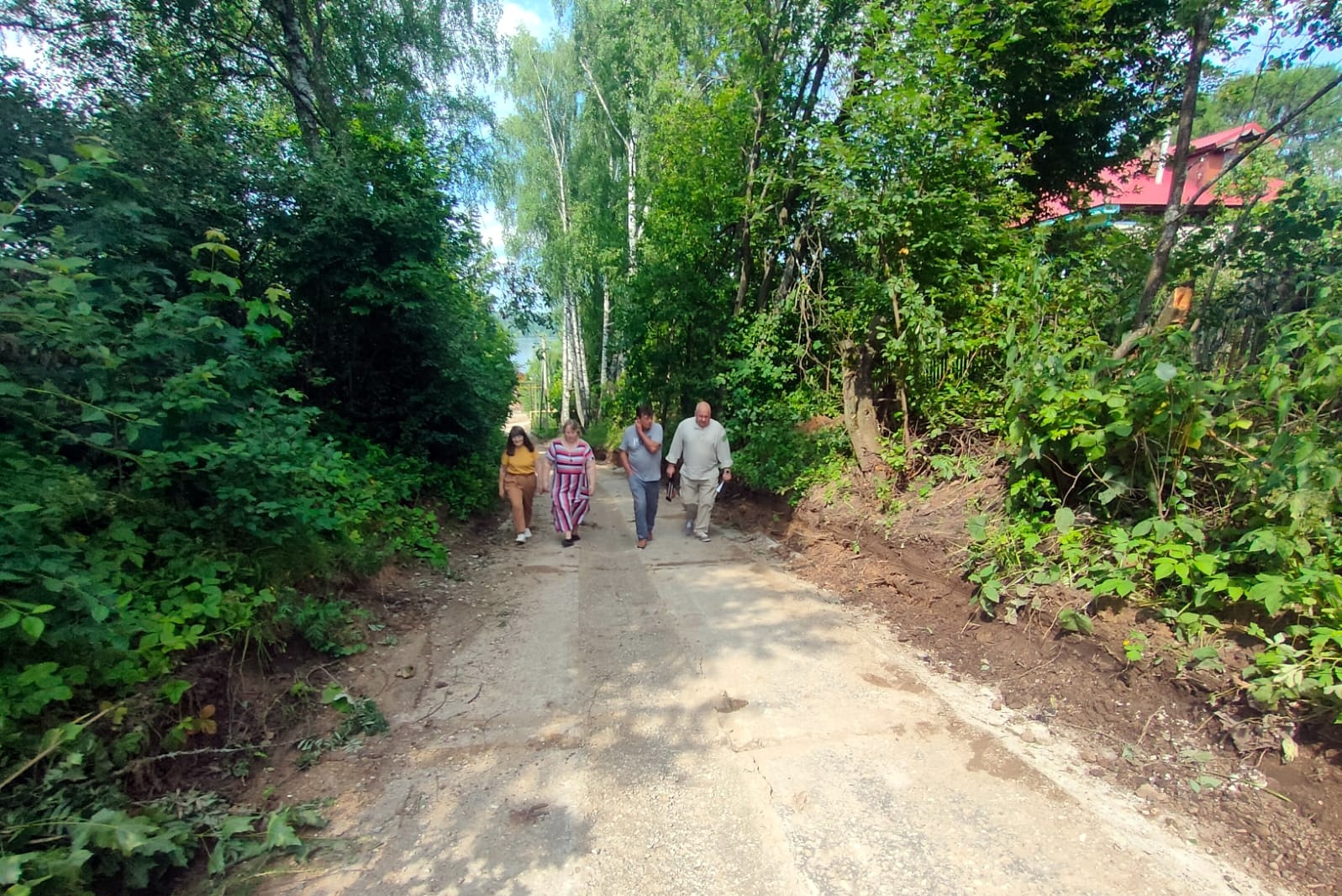 На улице Западной в Наволоках завершены работы восстановили размытую дождем дорогу