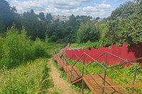 В Наволоках продолжается строительство пешеходной лестницы в овраге по ул.Ярославской