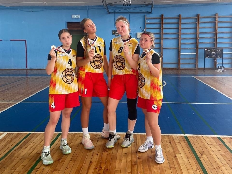 Баскетболистки «Арены» стали призерами турнира в Костроме