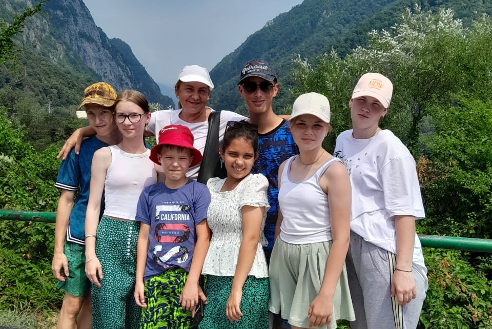 Воспитанники Кинешемского детского дома отдохнули на Черном море