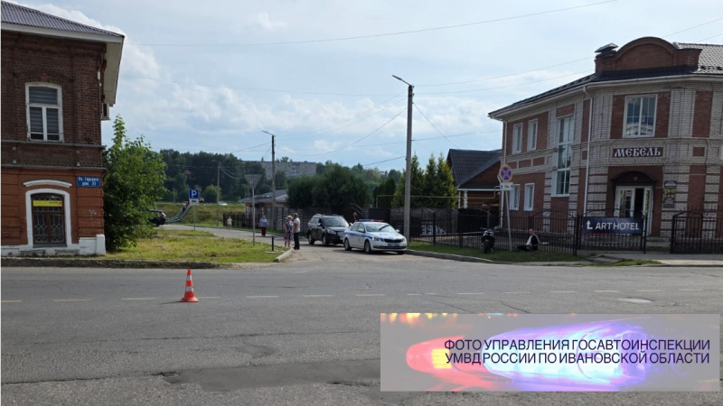 На улице им.М.Горького автомобиль «Лифан» врезался в мотоциклиста