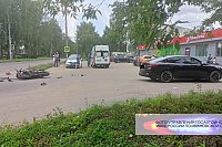 На ул.Маршала Василевского мотоциклист на «Хонде» влетел в «Киа Оптима»