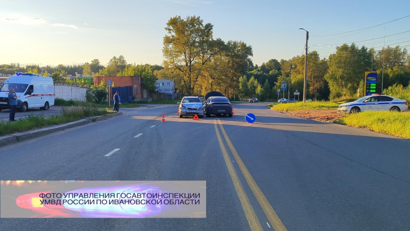 На улице Баха столкнулись две иномарки