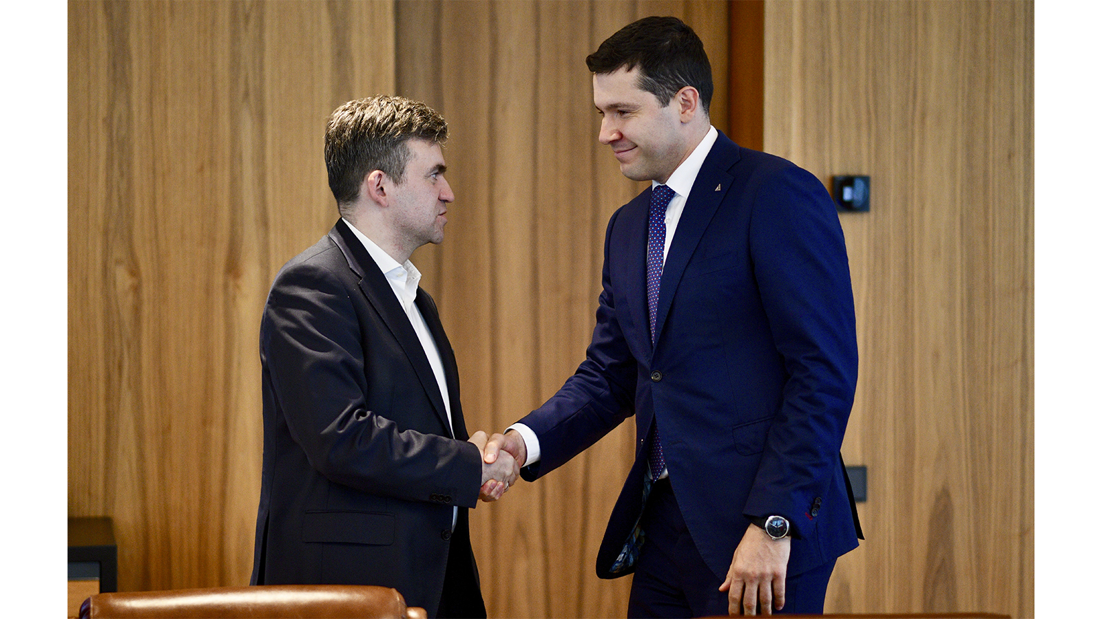 Станислав Воскресенский провел рабочую встречу с Антоном Алихановым