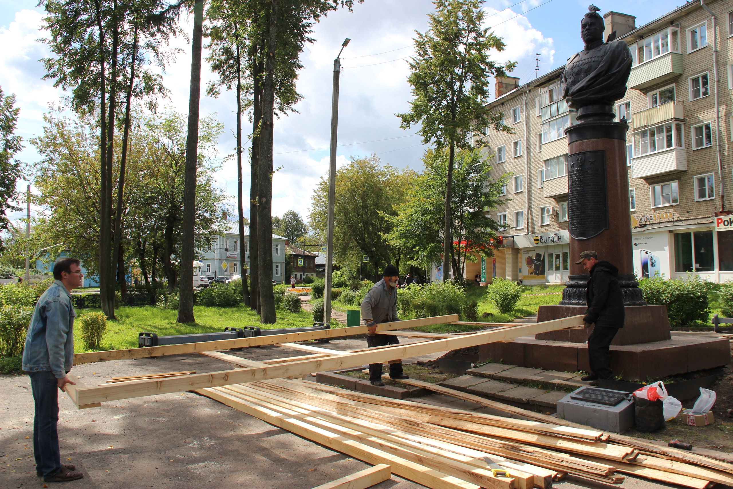 Какие работы выполнят в ходе реставрации бюста маршала А.М. Василевского?