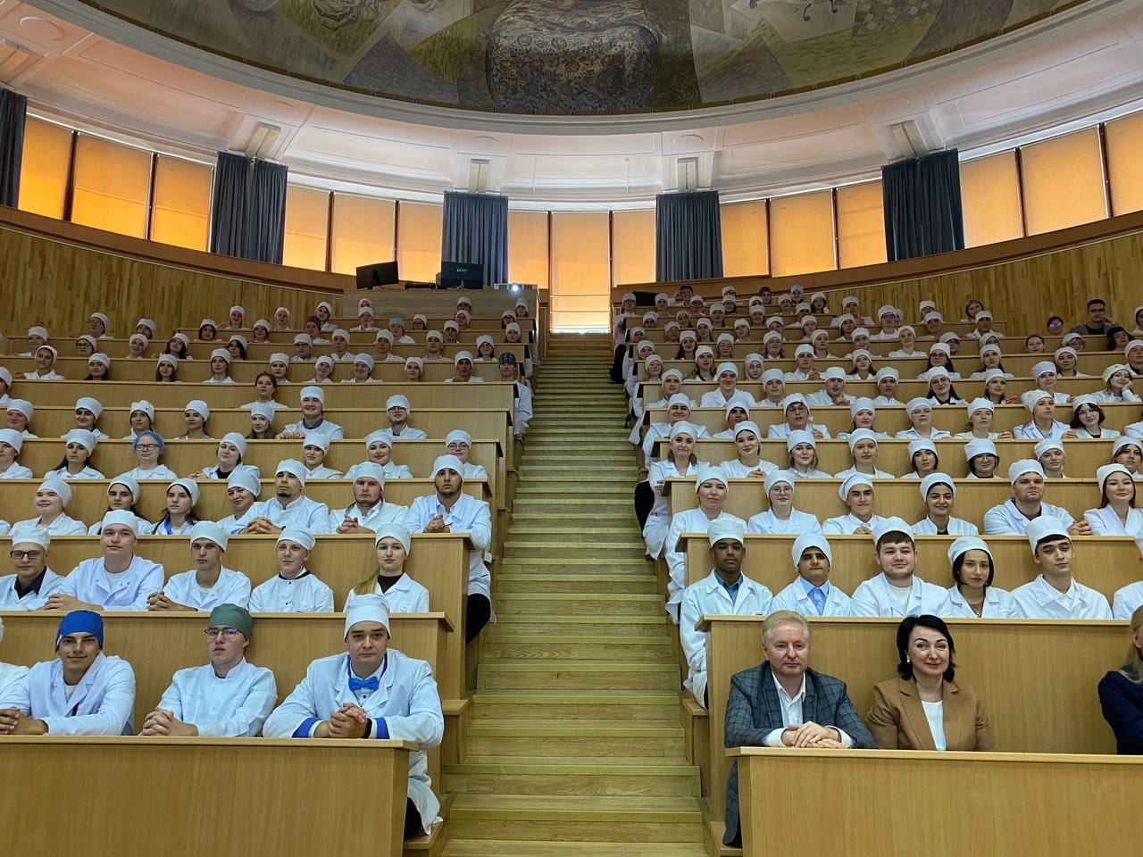 Более 700 первокурсников приступили к учебе в Ивановском медицинском университете