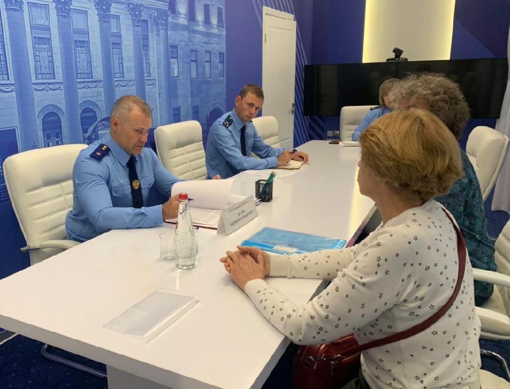 Жители рассказали прокурору Ивановской области о проблемах с лекарствами