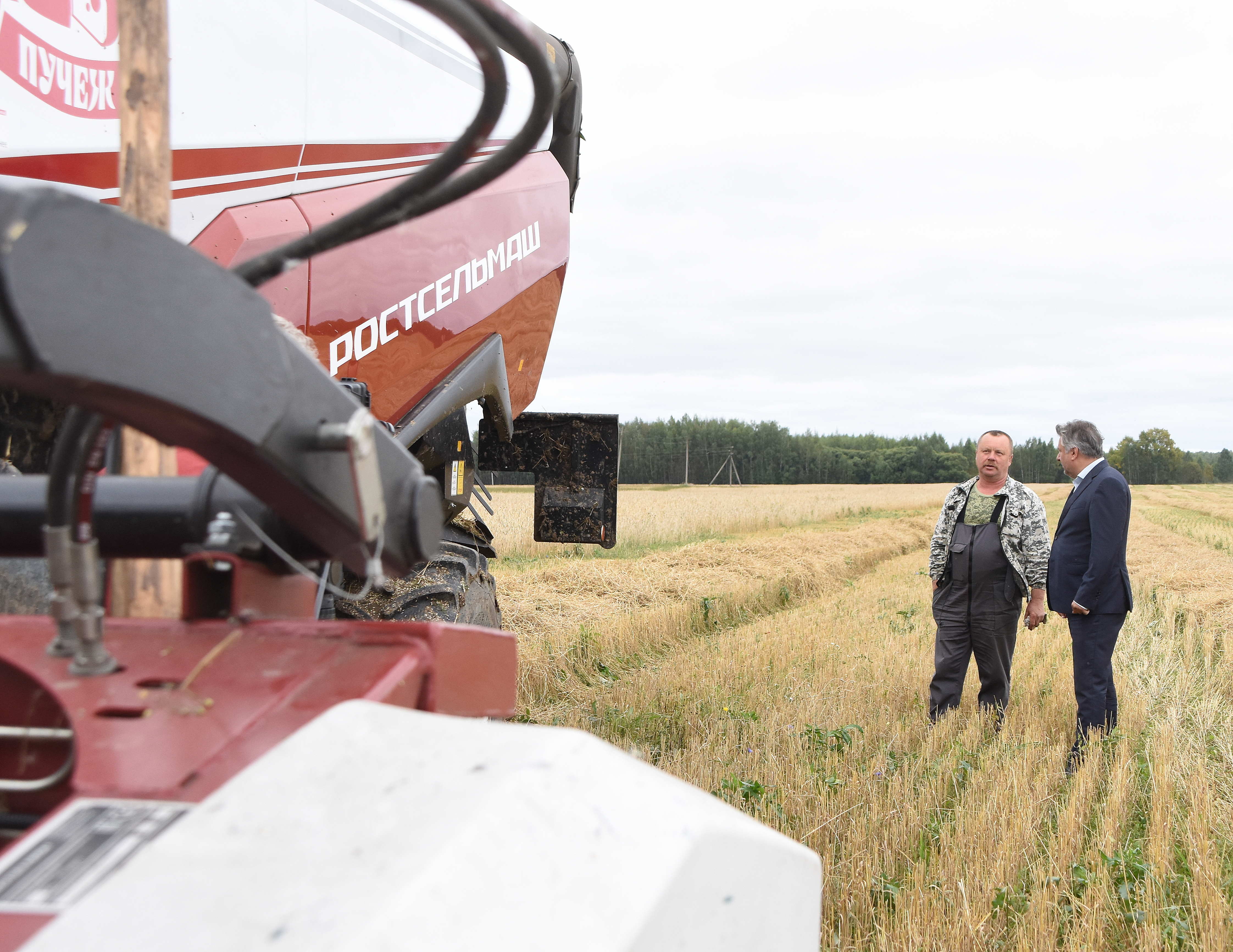 В хозяйствах Ивановской области продолжается уборочная кампания