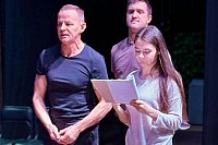 Кинешемский театр репетирует спектакль «Я – ворона» по пьесе Владимира Карпински