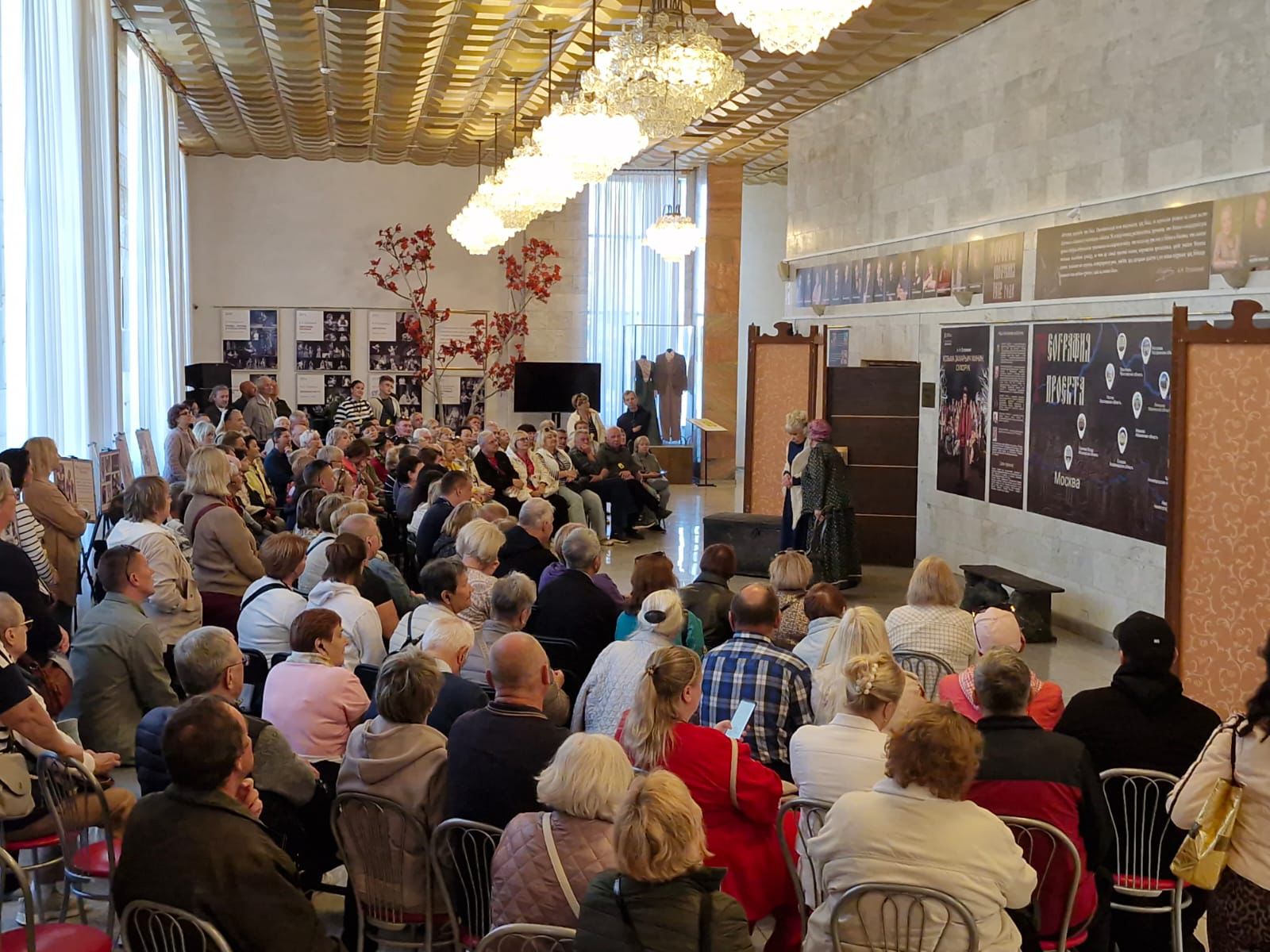 Кинешемский театр продолжает принимать туристов с теплоходов