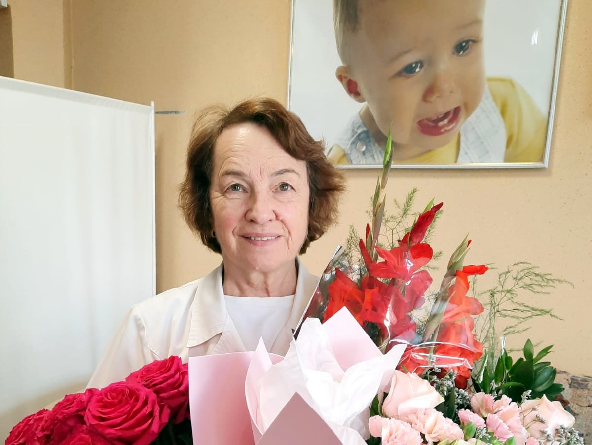 Юбилей отмечает детский доктор Кинешмы Лариса Розанова
