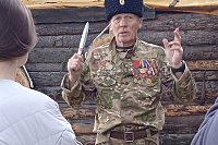 Участник СВО провел на «Рубеже маршала А.М. Василевского» мастер-класс по спортивному метанию ножа