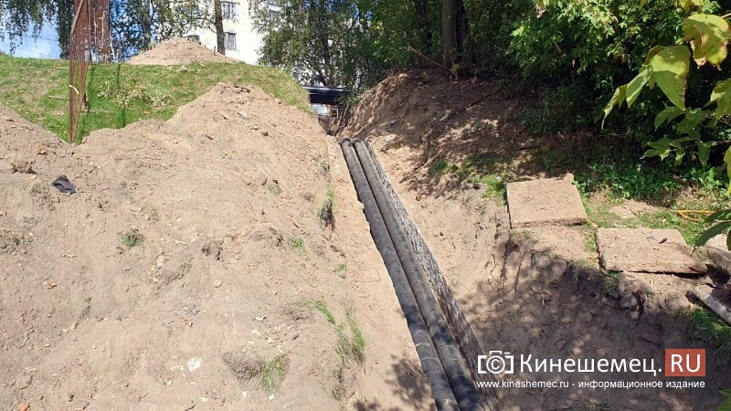 На улице Дунаевского ремонтируют водопровод