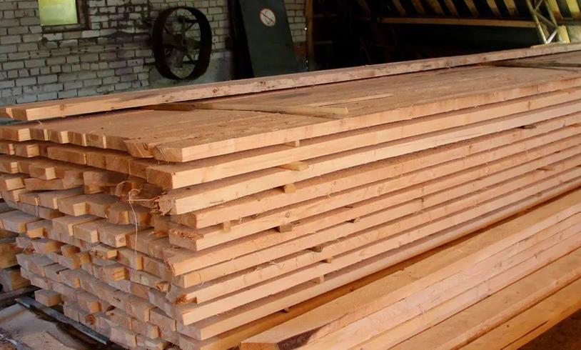 Огнебиозащита для дерева: особенности применения и эффективность