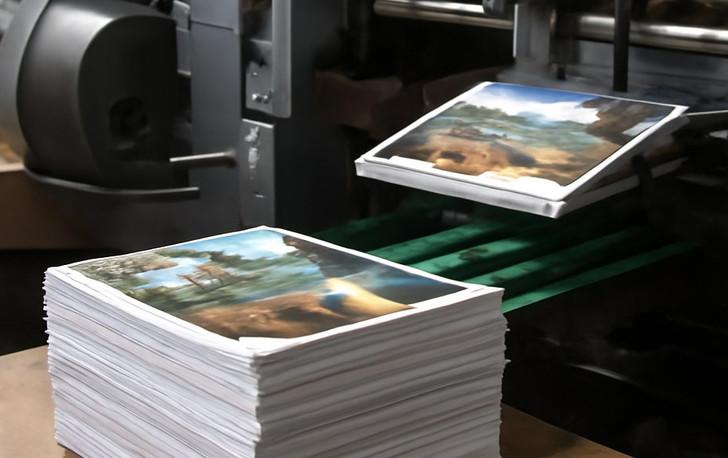 Создание полиграфической продукции: полный цикл от макета до готового тиража