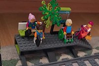 Развивающие игрушки и магазин конструкторов: что выбрать для разного возраста