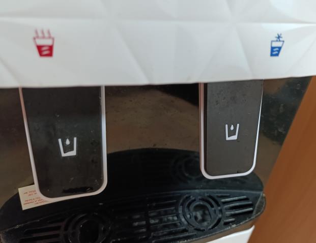 Напольные кулеры для воды: решение ключевых проблем водоснабжения