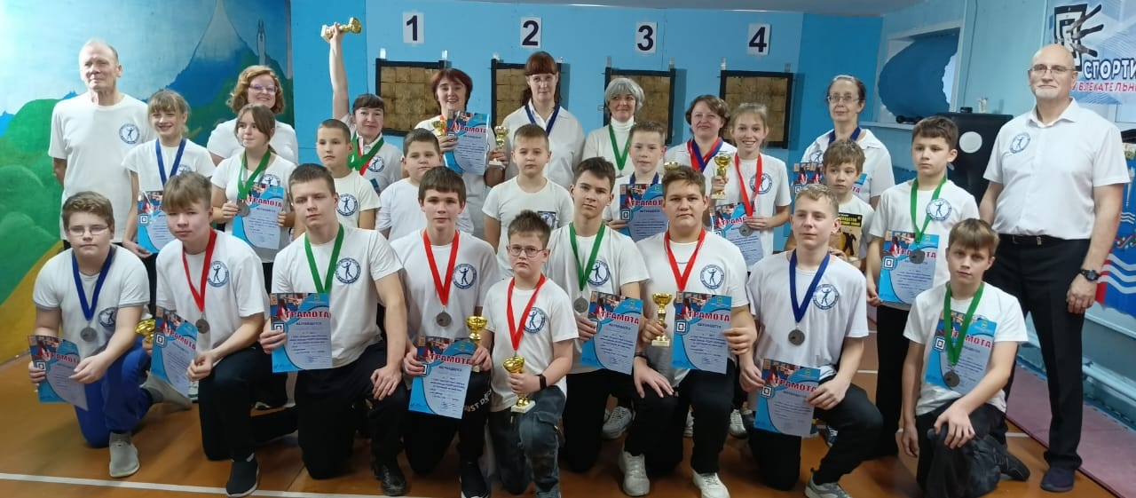 В Кинешмы состоялся Кубок воеводы Боборыкина по спортивному метанию ножа