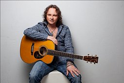 В Кинешме с программой «Новое и лучшее» выступит Виктор Зинчук