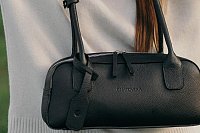 Тренды в материалах: кожа, текстиль, нейлон, из чего должна быть выполнена женская сумка?