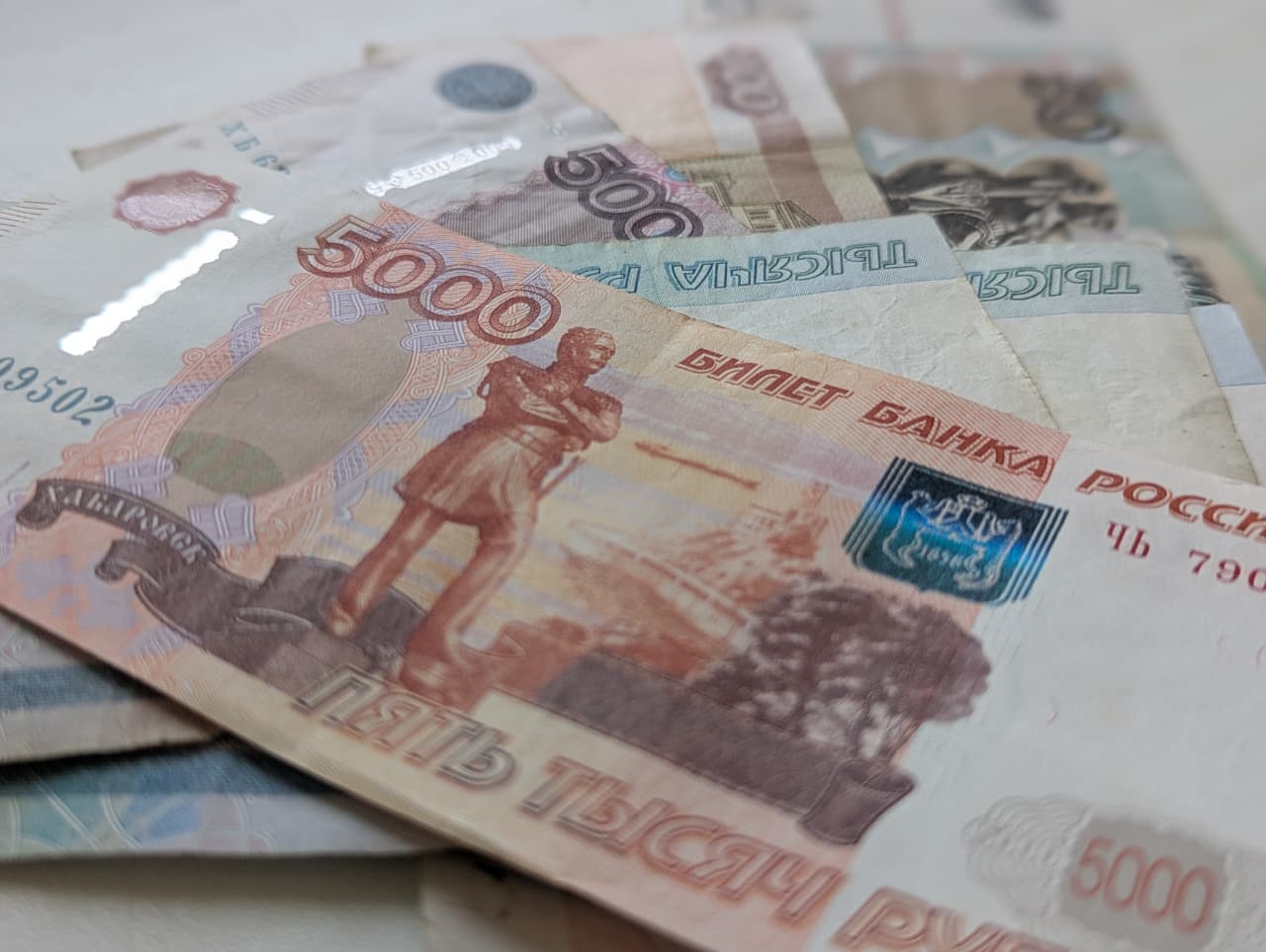 Крупный банк представил россиянам пьесу «Инфляция, или сон в зимнюю ночь»