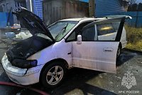 На улице Подгорной загорелся автомобиль