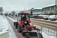 Дороги Кинешмы обрабатывают песко-соляной смесью
