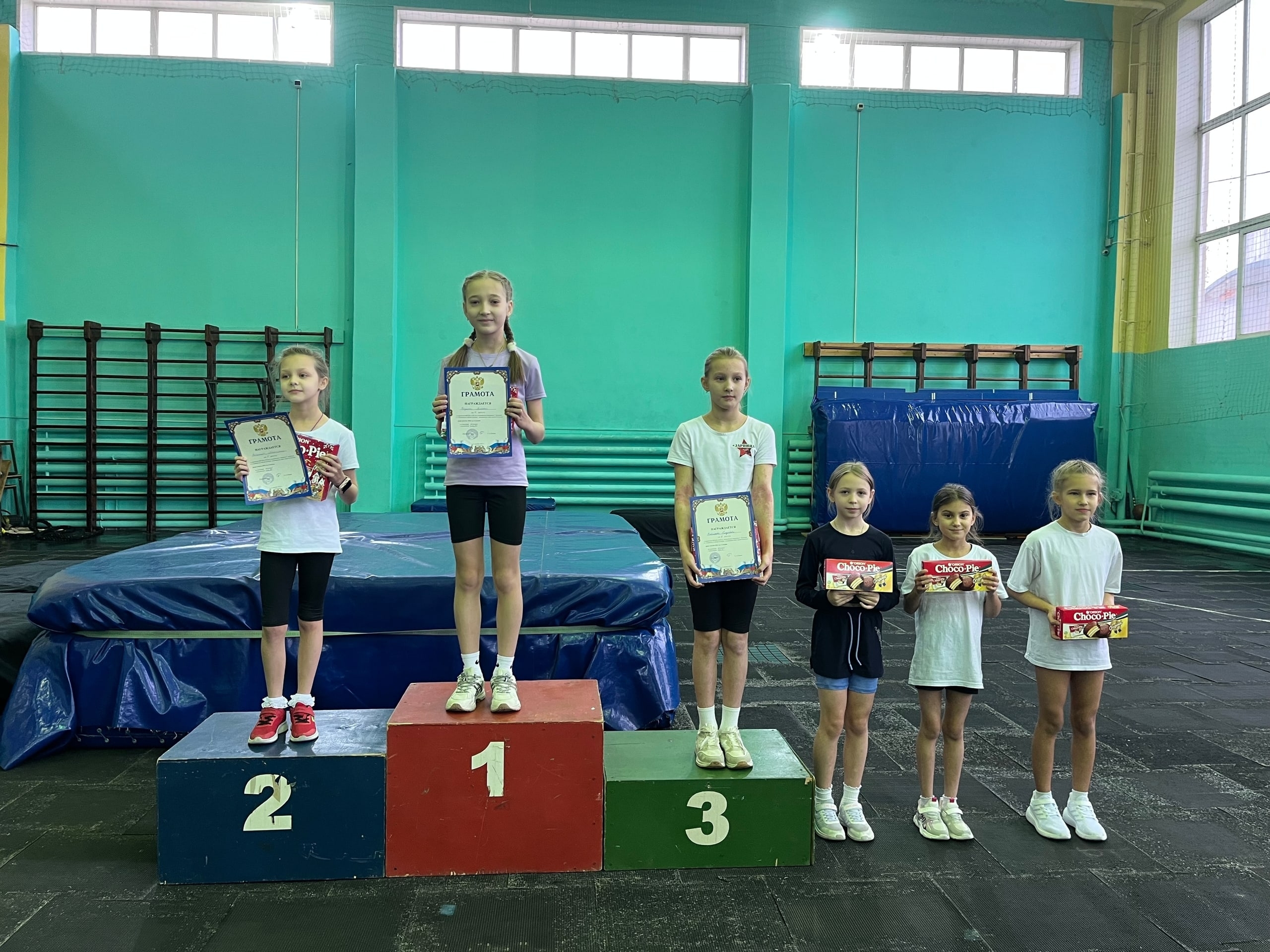 Кинешемские легкоатлеты соревновались в беге на 300 метров