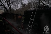 В Батманах сгорела баня