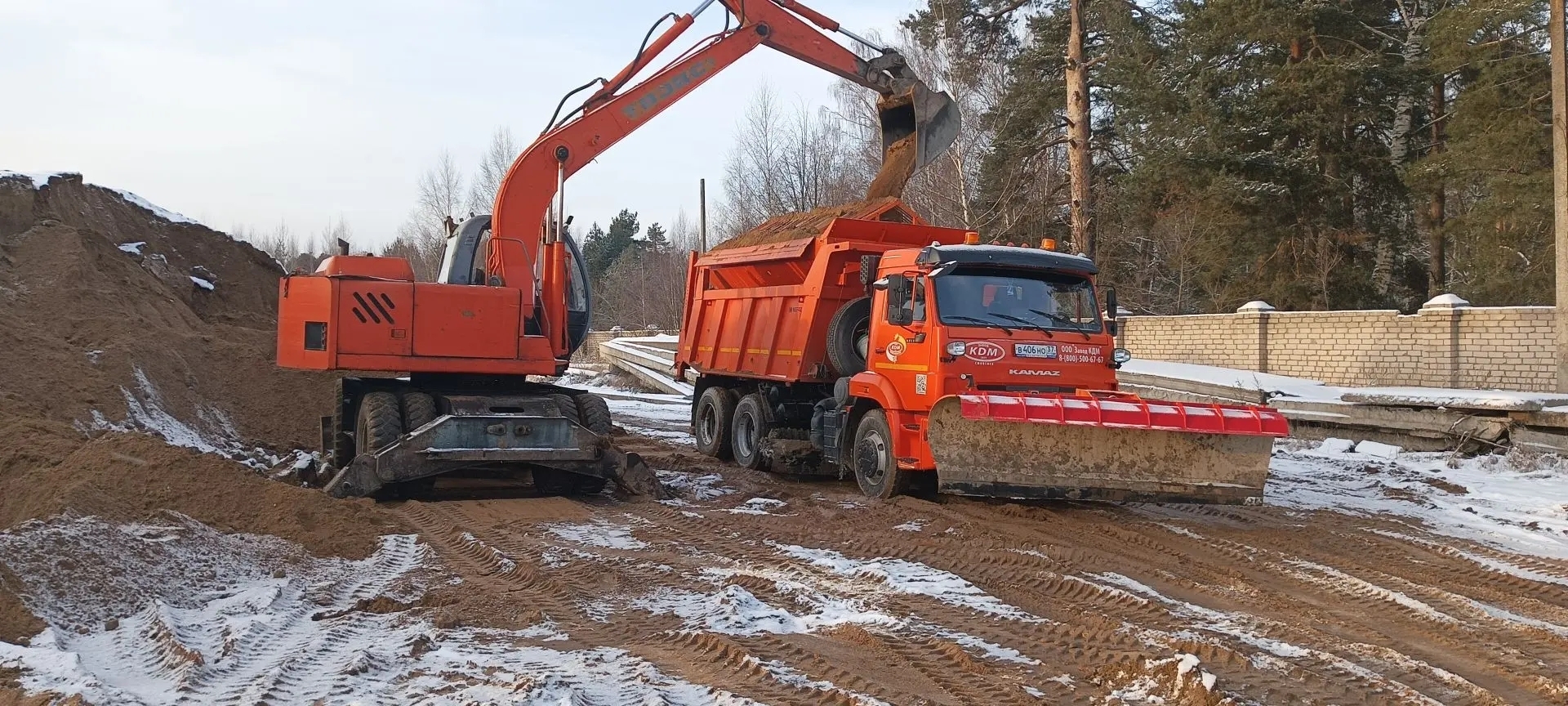 Дороги Кинешмы обрабатывают противогололёдным составом