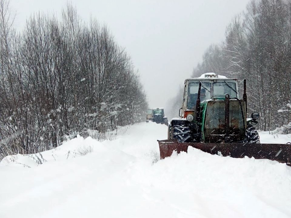 Дороги Ивановской области от снега очищают 260 единиц техники