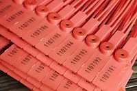 Где применяются пластиковые пломбы и как выбрать подходящий тип